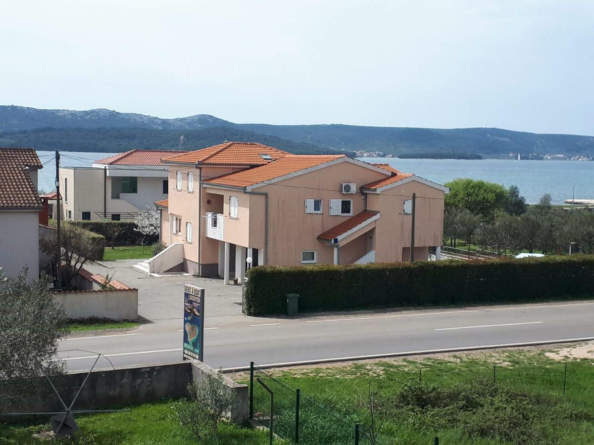 Apartment Ivana Turanj Exterior photo